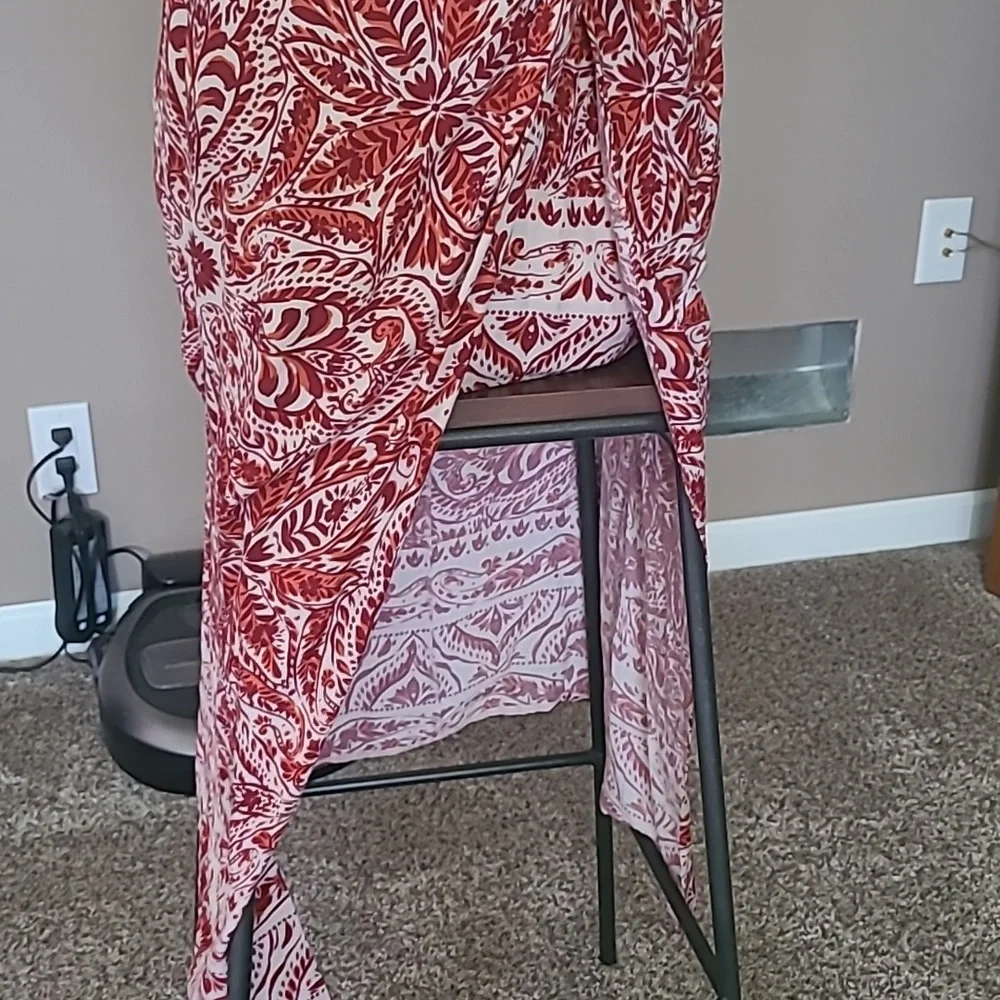 F21 Contemporary Dress - Picture 4 of 10